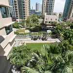 Lux Bnb I 29 Burj Blvd I Downtown Views