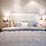 Luxury Paramount Hotel Apt B327