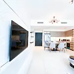 Luxury & Elegance At Burj Crown Downtown