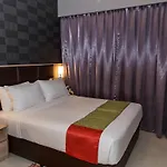Florida Square Hotel