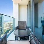 2Br Downtown Dubai, Walkable To Dubai Mall & Burj