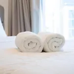 2Br Downtown Dubai, Walkable To Dubai Mall & Burj