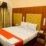 OYO 271 Parasol Hotel