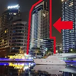 Luxury And Spacious Full Marina View