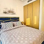 Luxury 3 Bedroom Aykon Tower