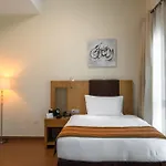 Tamani Marina Hotel & Apartments