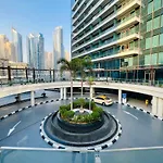 Vacay Lettings - Silverene - Next To Marina Mall With Amazing Marina View