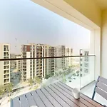 Vida Residences Creek - Colourful One Bedroom