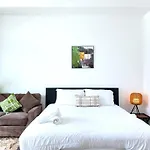 First Line Canal View Studio With Balcony Max 4 Pax