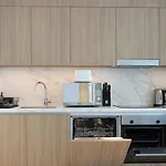 Livbnb - 2B With Sea View Emaar Beachfront