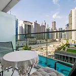 Guestready - City Nest With A Balcony And A Pool