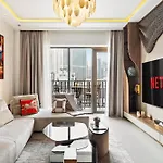 Stylish Poolside Apartment In Dubai Creek Harbour - By Dustay