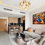 Stylish Poolside Apartment In Dubai Creek Harbour - By Dustay