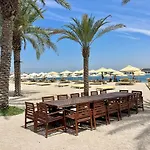 Serene 3-Bedroom With Waterfront Marina Views In Palm Jumeirah
