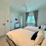 5 Bedroom 5 Star Golf Course Villa