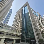 Sophisticated 1Br With Burj Khalifa Views
