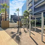 Exquisite Modern Home Minutes From Downtown Dubai