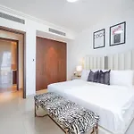 Luxurious Stylish Apartments Across Dubai Mall Burj Khalifa City Views