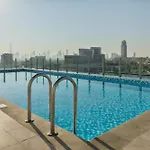 Waves - Elegant 1Br Near Metro & Dubai Creek Harbour