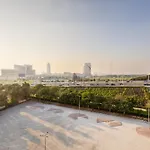 Waves - Elegant 1Br Near Metro & Dubai Creek Harbour