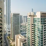 Blue Breeze - Modern Apt With Partial Marina Views & Balcony
