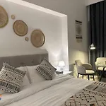 Bella Inn - Luxury Private Master Rooms With Balcony
