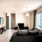 Elegant Escapes - 1B With Marina, Ain Dubai View
