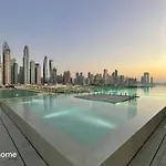 Sophisticated 1 Bedroom With Breathtaking Sea View