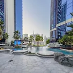 1 Bedroom Apartment With Burj Khalifa & Dubai City View From 54Th Floor Skyscraper