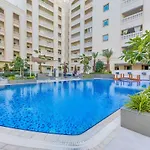 Waves - Spacious 1Br With Balcony & Cozy Interiors In Jvc