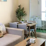 Bohemian 2 Bedroom Apartment In The Heart Of Marina