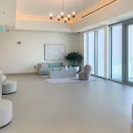 2Br Downtown Views Near Burj Khalifa & Dubai Mall