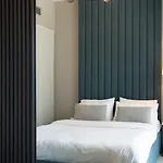 Keyrock Living - Lakeview Retreat In Business Bay