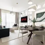 Kinfolk Homes - No 1 Family Stay, Partial Burj Khalifa Fountain View