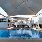 Al Khoory Executive Hotel, Al Wasl
