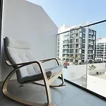 Studio In Azizi Riviera 10 Mins To Downtown