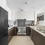 2Br Harbour Views T1, Creek View