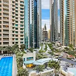 2Br Apartment Near Dubai Mall Burj Khalifa View And Pool