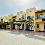 Spacious 3Br Townhouse Villa