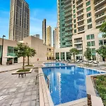 Royal Vista At Burj Views - Dubai City & Burj Khalifa Views - Brand New Luxury 2Br Apartment