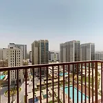 Collective Tower - Smart Two Bedroom