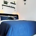 Roomook Apartments