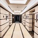 Upscale Studio Apartment Business Bay With Balcony And Free Parking By Belvilla