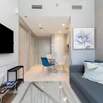 Sleek & Modern 1-Bed In Zada Tower Business Bay