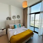 Beautiful View, Fully-Equipped Apartment