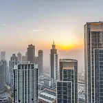 Skyline View, Stay High Rise Luxury Next To Burj