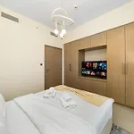 Luxurious Apartments In Burj Royale With Burj Khalifa Views Opposite Dubai Mall