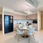 Likehome - 2 Bhk With Burj Khalifa View In Downtown