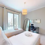 Shemara Tower - Elegant Two Bed With Marina View