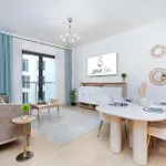 Stylish 1Br Apartment In La Mer Dubai With Balcony And Partial Marina Views